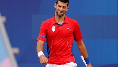 Djokovic sueña con el oro: venció a Tsitsipas y pasó a semis de los Juegos Olímpicos