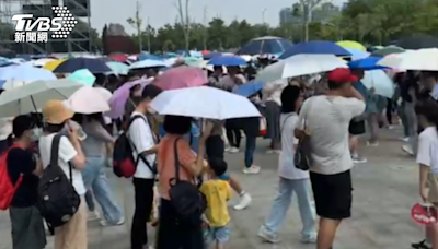 文博會今閉幕！排隊人潮仍炸裂「湧現雨傘海」 轉戰三井人龍也超長