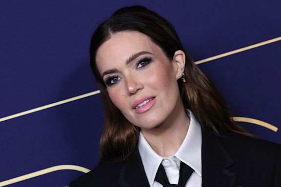 Mandy Moore blasts paparazzo following her in ninth month of pregnancy: 'I'm literally about to give birth'