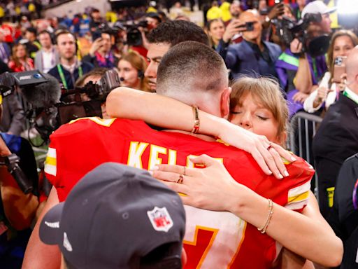 Body Language Expert Weighs In On Travis Kelce And Taylor Swift