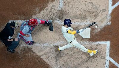 MLB: Brewers pound St. Louis