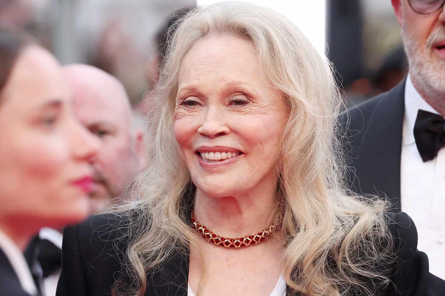 Faye Dunaway Gets Candid About Bipolar Disorder Diagnosis in New Documentary: 'There Were Tough Times'