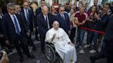 El Papa recibe el alta nueve días después de su operación: '¡Todavía estoy vivo!'