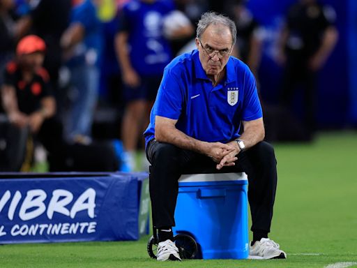 Marcelo Bielsa hundió el dedo en varias llagas, pero la Conmebol calla y otorga