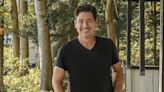 Fans Are Having a Strong Reaction to Jonathan Knight's Lake House Bedroom