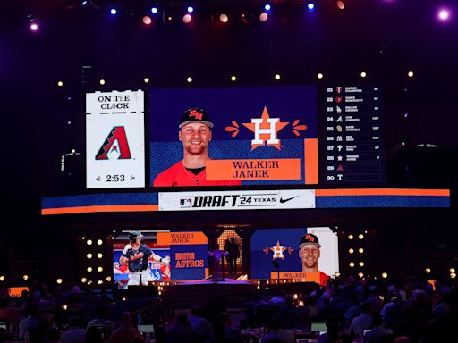 Houston Astros sign first-round draft pick, Gregory-Portland graduate Walker Janek