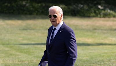 Biden da positivo para Covid-19: tiene síntomas leves - El Diario NY