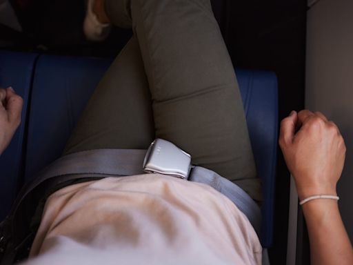 An airline now allows women to avoid sitting next to men. Here's how travelers are reacting