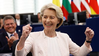 Eurodiputados reeligen a Von der Leyen