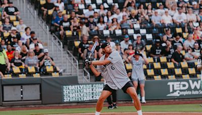 Zamir White joins 7 other Raiders players to participate in ‘Battle for Vegas’ charity softball game