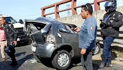 VIDEO: Mujer queda prensada tras accidente en la México-Pachuca