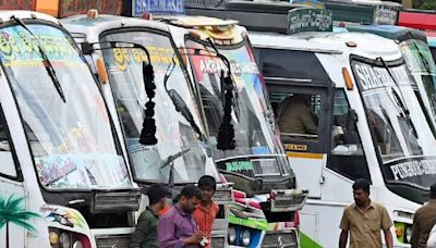 Private Bus Operators Roll Out Shuttle Van Service Ahead of City Entry Deadline - News18