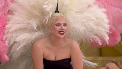 JO de Paris 2024 : Lady Gaga sensationnelle et glamour sur "Mon truc en plumes" (VIDEO)