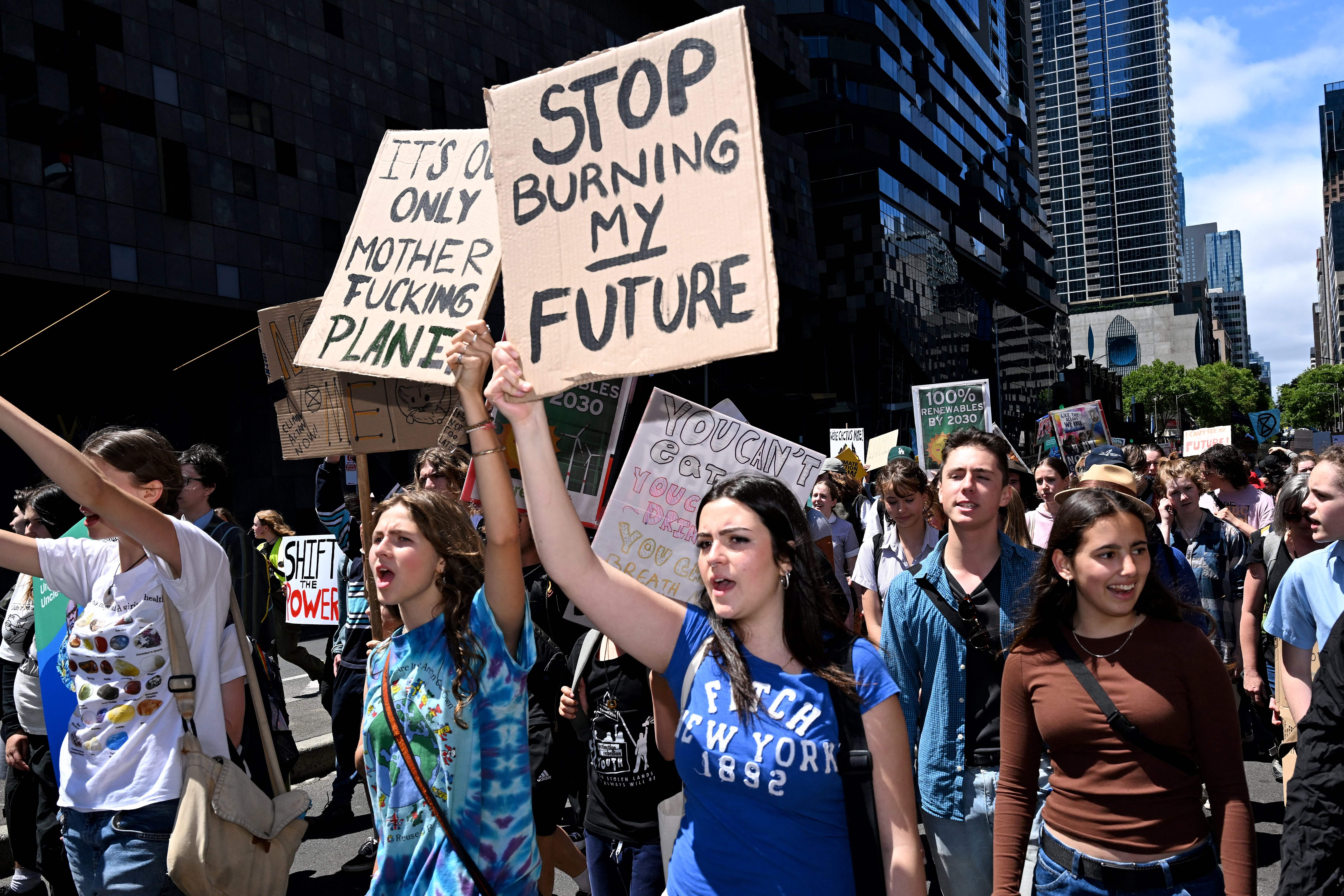 Appeals court orders youth climate suit dismissed — again