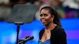 Encuesta: electores demócratas quieren que Michelle Obama desafíe a Trump