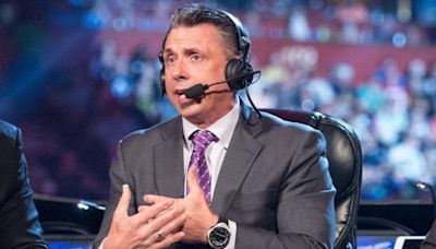 Michael Cole abandona la gestión de comentaristas en WWE