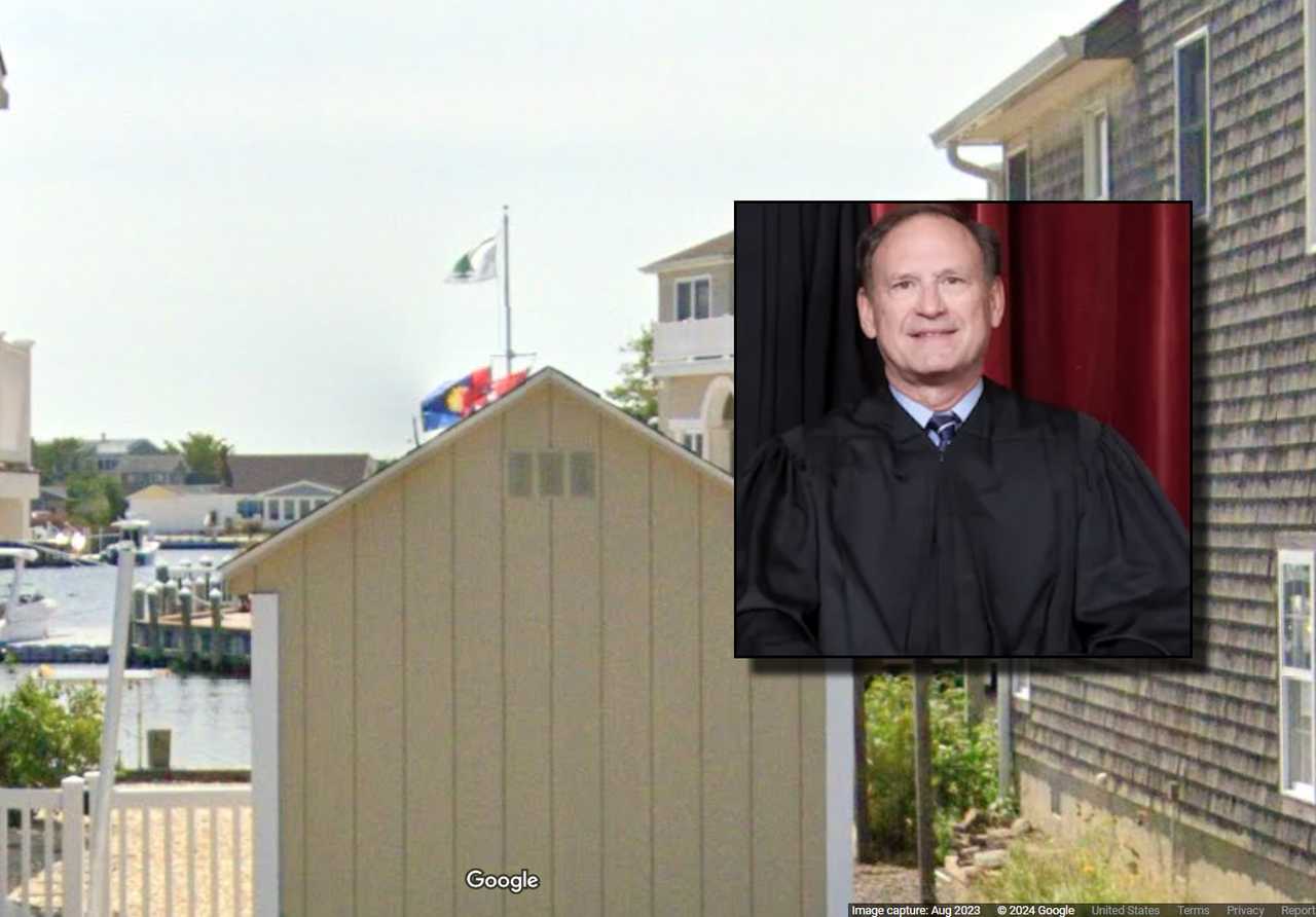 Flag Linked To Jan. 6 Rioters Reportedly Flew Outside Justice Alito's NJ Vacation Home: NYT