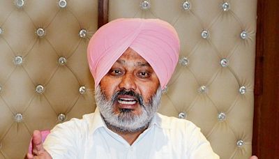 Punjab gives in-principle nod to implement 6th pay commission for employees of aided institutions