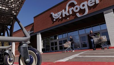 Kroger customer ditches shopping cart over common checkout complaint