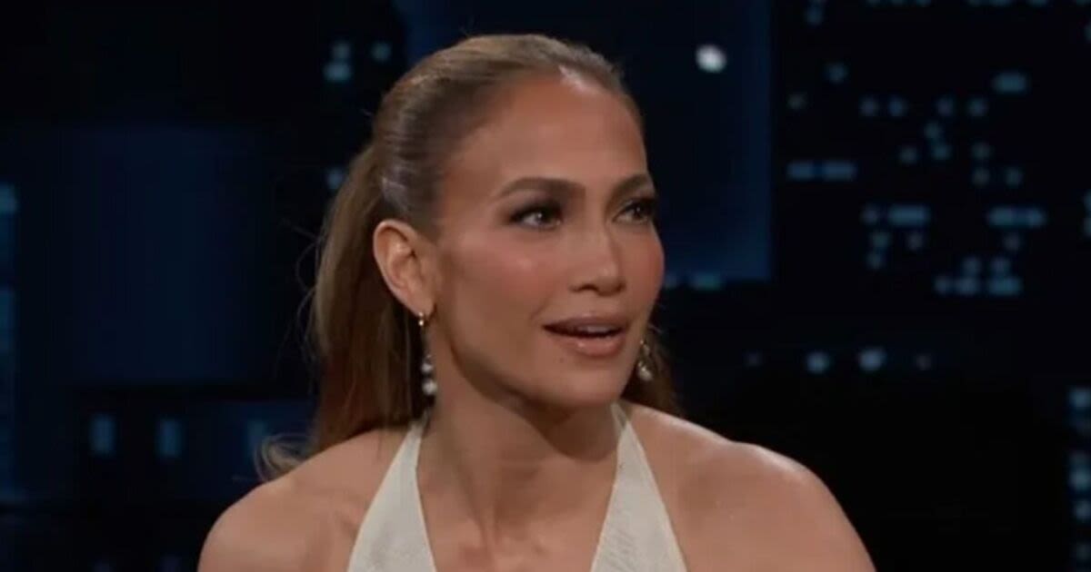 Jennifer Lopez stays quiet about Ben Affleck split rumours during new interview