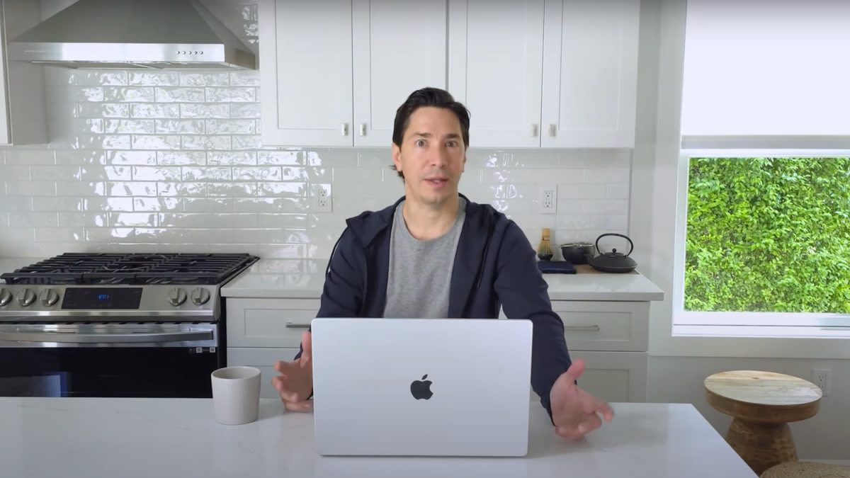 'I'm a Mac' Actor Justin Long Ditches Apple Again for New Qualcomm Ad