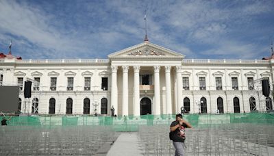 El segundo mandato de Bukele en El Salvador, entre la popularidad y lo "autoritario"