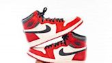 Kickin' Facts with Legendary Lade | Air Jordan 1 High OG Chicago “Lost and Found”