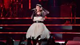 Kelly Clarkson Duets With Daughter, Dances With Son at Las Vegas Residency Show