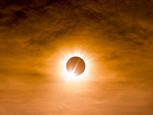 Cómo se verá el eclipse solar, por qué es “anular” y cuál es el mejor sitio y horario para verlo | Sociedad