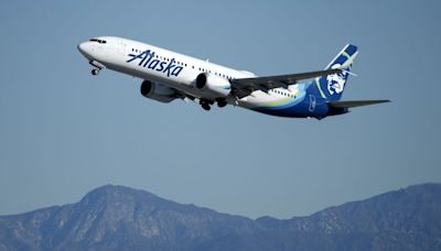 Alaska Airlines reaches tentative labor deal with flight attendants | CNN Business