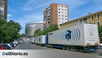 Decenas de tráileres con material para el escenario y fans acampados esperan ya a Taylor Swift en Madrid