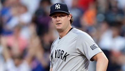 Yanks' Cole rocked by Mets in 4-HR, 0-K outing