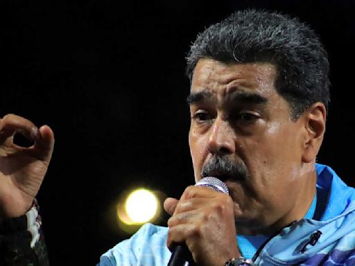 Maduro amenaza con una "guerra civil" si gana la oposición venezolana