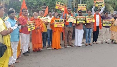 Andhra Pradesh: Jagan's Tirumala Visit Sparks Political Tension, Hindu Groups Hold Protests