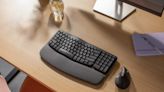 最值得投資！告別痠痛職享放鬆！Logitech 全新推出 Wave Keys 人體工學鍵盤