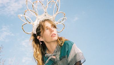 On Maya Hawke’s New Folk-Pop Album, ‘Chaos Angel,’ She Embraces Musical Drama She Once Rejected as ‘Actorly’: ‘It...