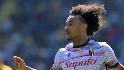 Man United tell Bologna they will pay Joshua Zirkzee’s release clause