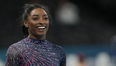 Simone Biles defends German gymnasts on crowded Paris bus