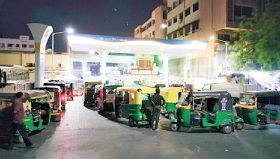 Pune auto rickshaw drivers protest Rs 50/day fine, permit to bike taxis