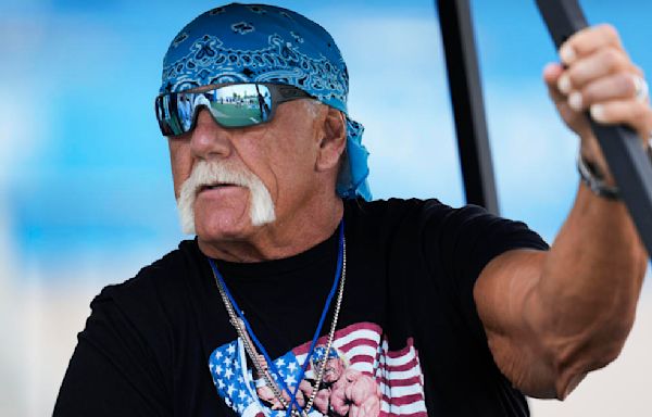 Hulk Hogan visits Detroit Lions training camp