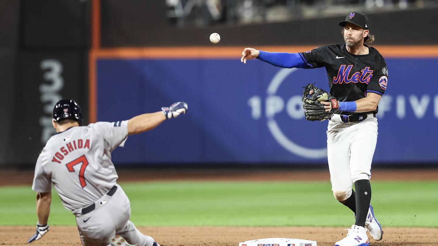 New York Mets' Slugger Suffers Concerning Injury