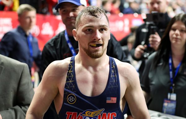 2024 Olympic Wrestling Day 4 live updates: Spencer Lee advances to semifinals