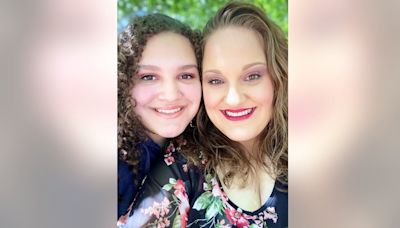 Dallas mother-daughter duo graduating together