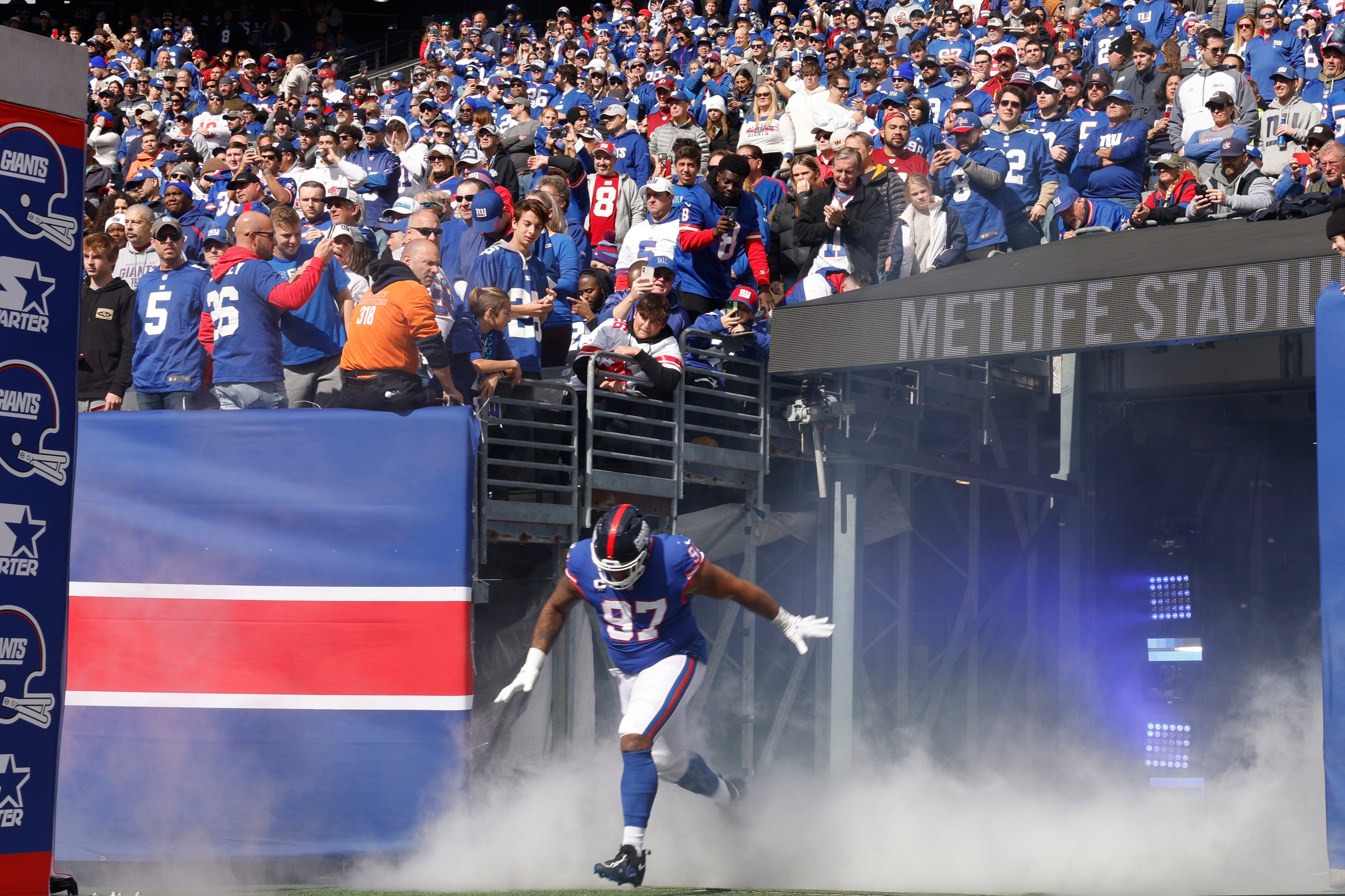 Dexter Lawrence wants Giants teammates to reach Pro Bowl level, too