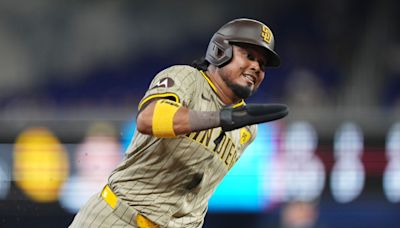 Padres News: Luis Arraez reveals he’s playing through a torn ligament in his thumb as Padres face Marlins