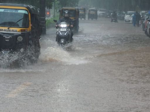Mumbai rains: Andheri subway closed, traffic hit in Kalina, Dadar, other areas