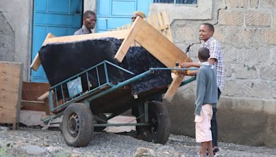 Kenya floods: Nairobi homes demolished as Cyclone Hidaya approaches