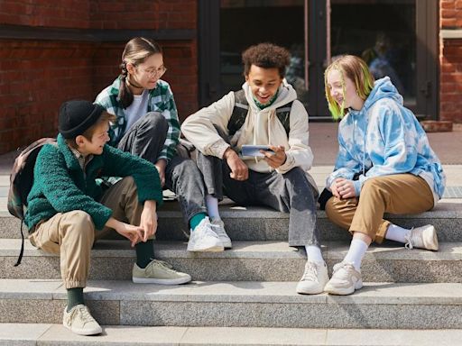 School Dress Codes: What They Are & Why Students Fighting Back