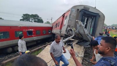 Jharkhand train accident: CM Mamata Banerjee attacks Centre after series of mishaps, says 'mismanagement'