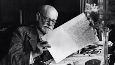 Sigmund Freud: El hombre que nos permitió explorar las profundidades del inconsciente